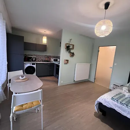 Fabuleux A Cote Du Chateau * Bagnoles de l'Orne Normandie