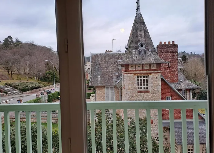 Апартаменты Fabuleux A Cote Du Chateau *