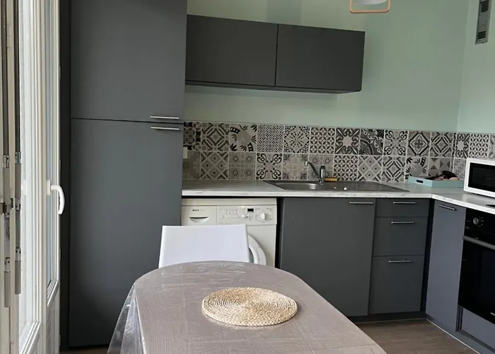 Апартаменты Fabuleux A Cote Du Chateau Bagnoles de l'Orne Normandie